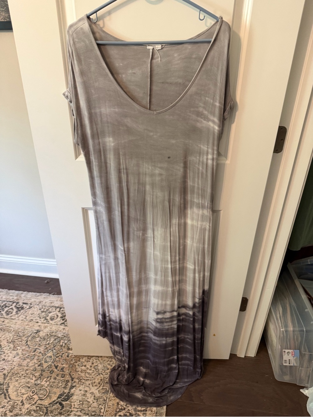 Tie-Dye Maxi Dress in Gray and Cream